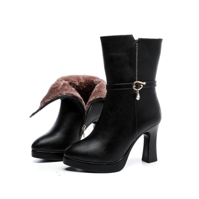 Femme Bottes en cuir à ornements | Bottes et Bottines Bottes et Bottines Bottes et Bottines