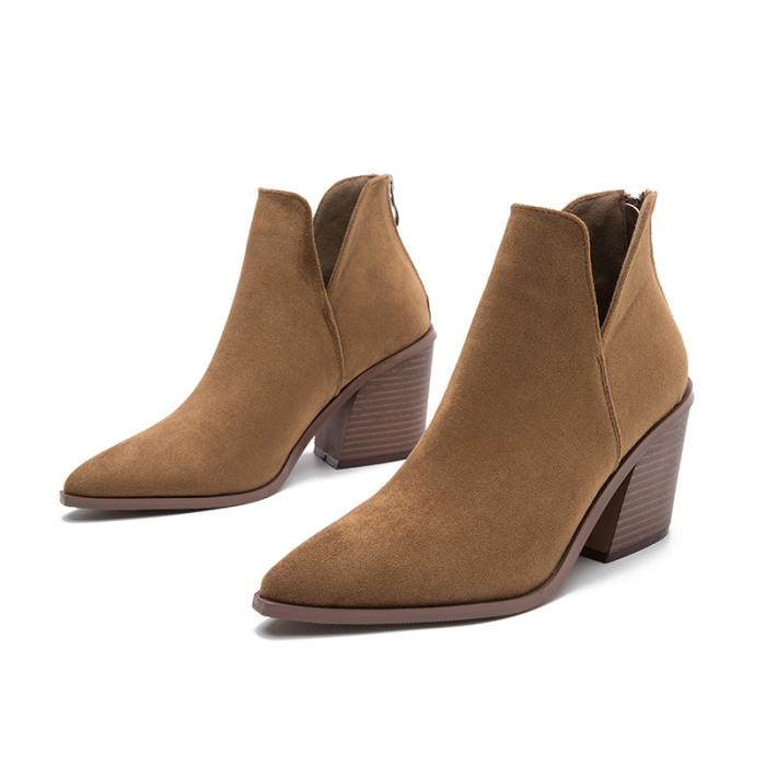 Femme Bottines en daim à finitions en cuir et à ornements | Bottes et Bottines Bottes et Bottines Bottes et Bottines