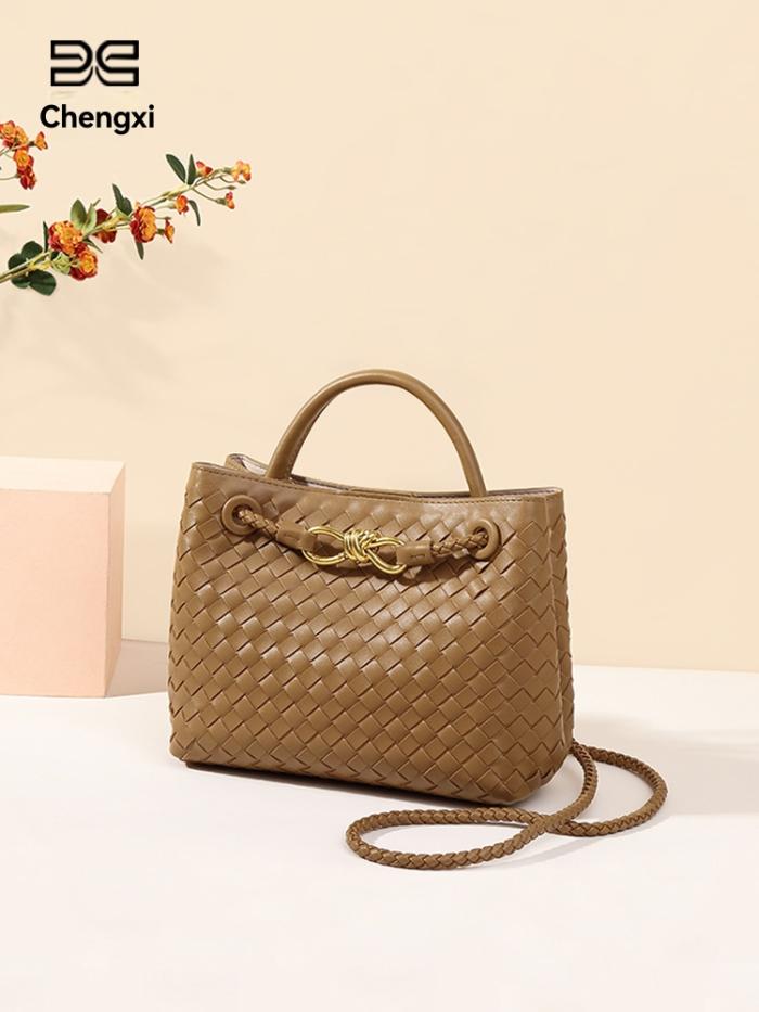 Femme Sac à main en cuir intrecciato à ornement Andiamo Medium | Sacs Porté Épaule Sacs Femme Femme