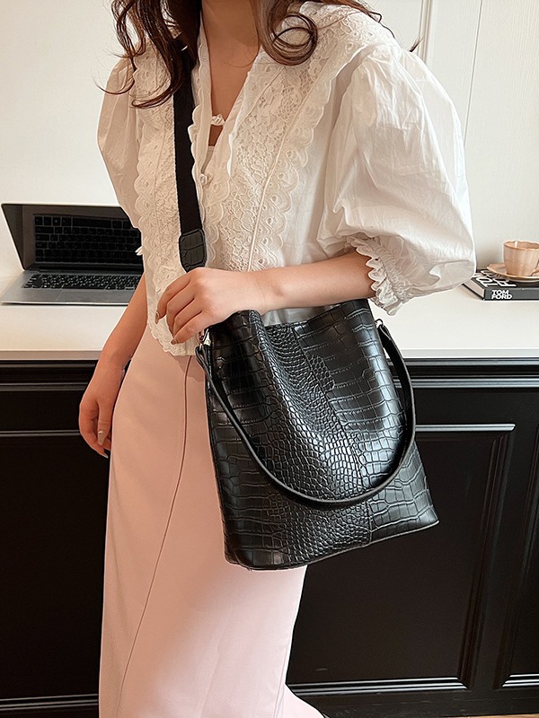 Femme Sac à main en cuir verni effet croco Le 54 | Sacs à Main Sacs à Main Femme